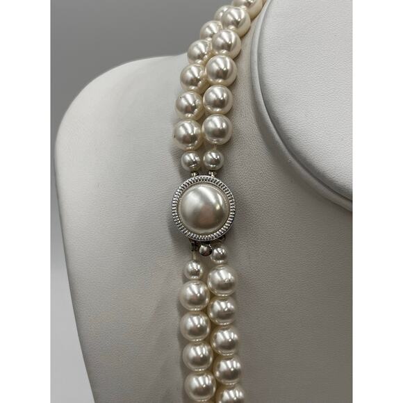 Double Row layered Off White Round Faux Pearl Decorative Clasp Necklace - Picture 3 of 9